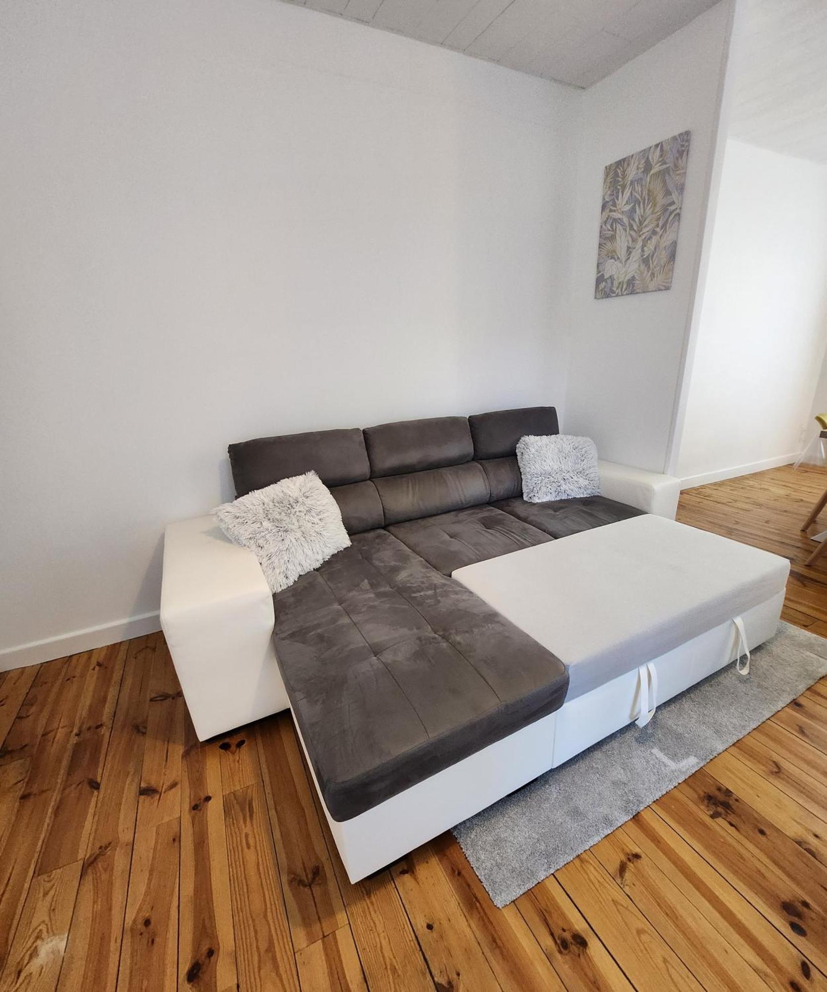 Chaleureux Appartement Refait A Neuf Vic-sur-Cère Dış mekan fotoğraf